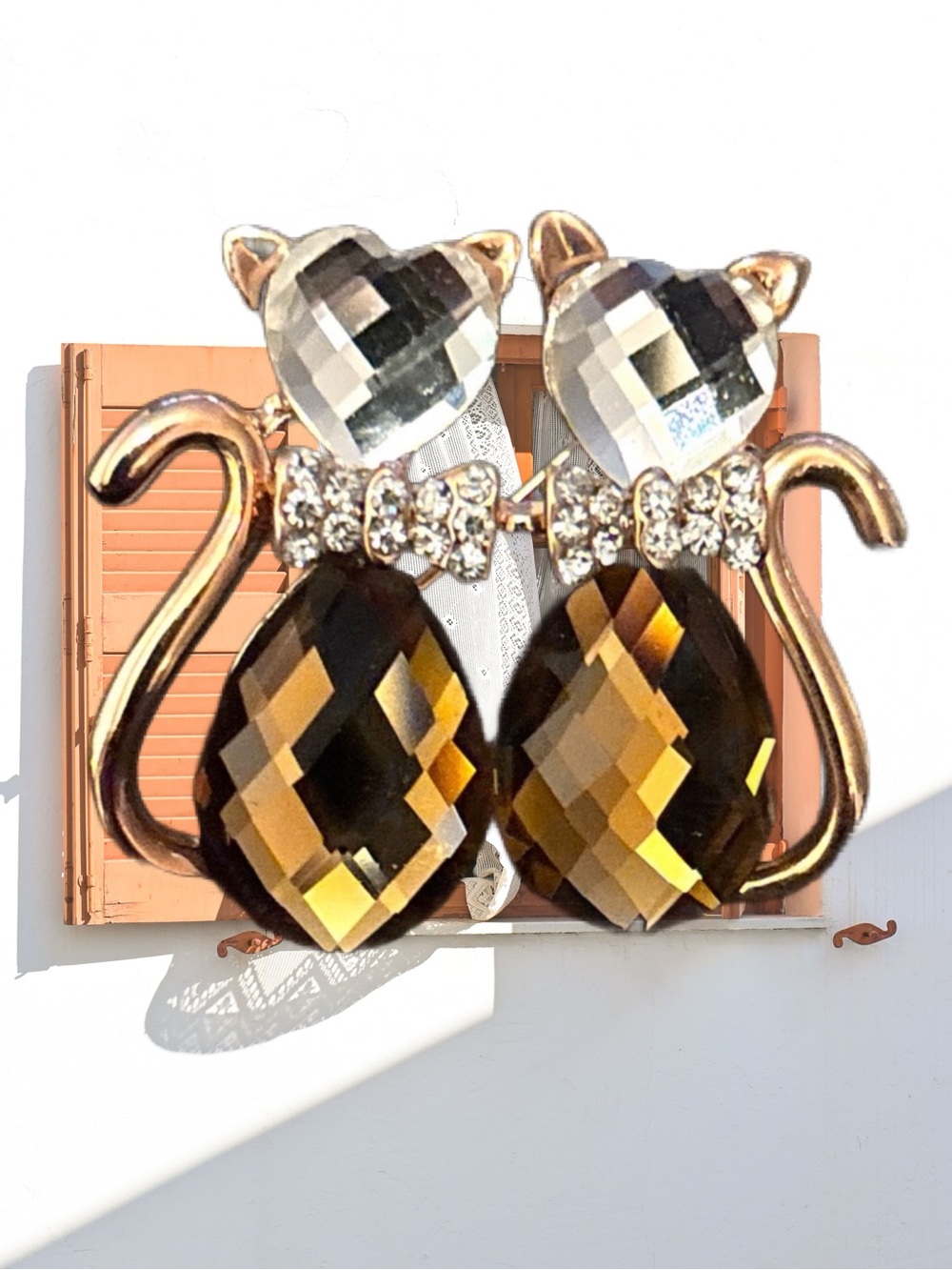 Elegant Cat-Shaped Crystal Earrings